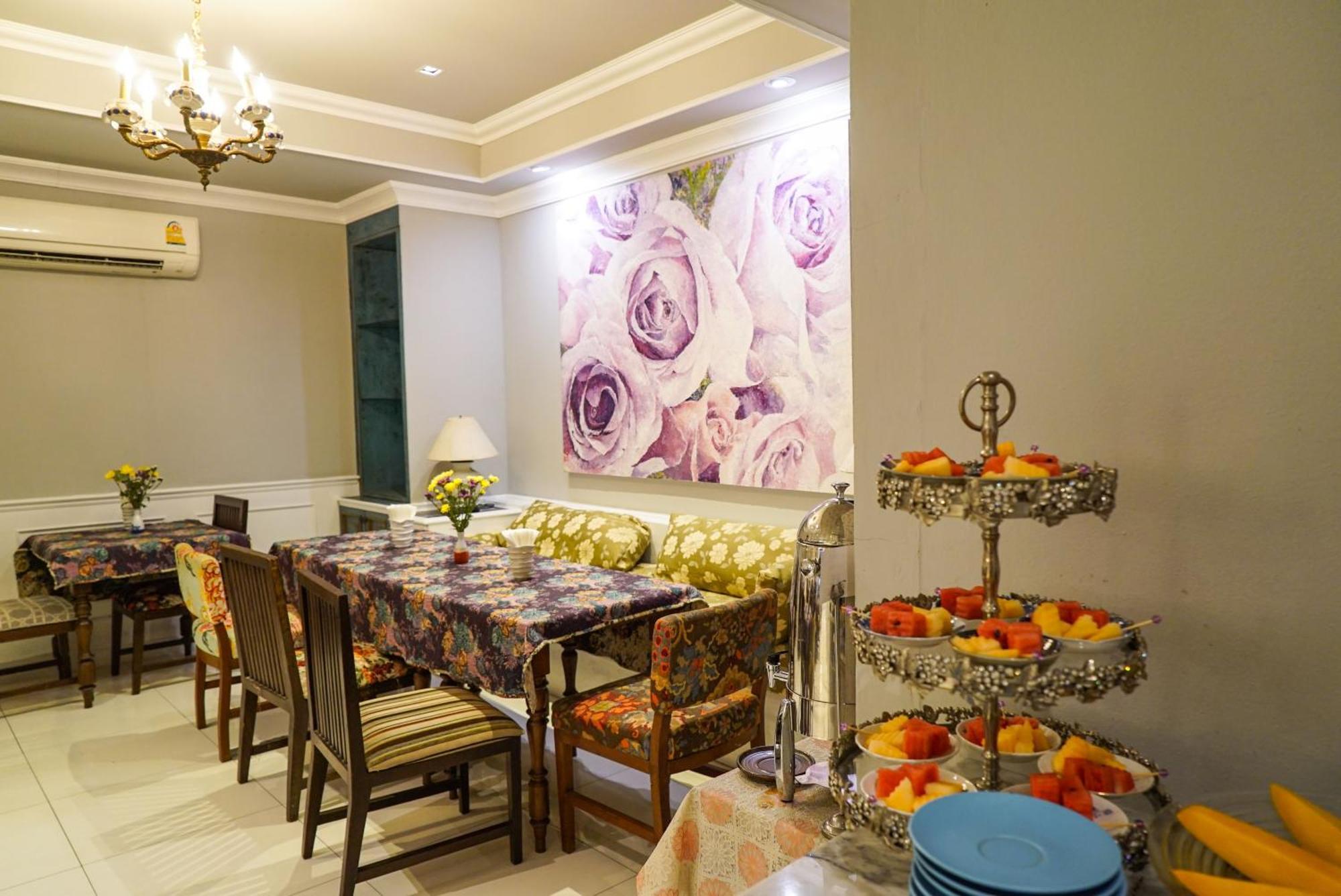 At Pingnakorn Nimman Hotel Τσιάνγκ Μάι Εξωτερικό φωτογραφία